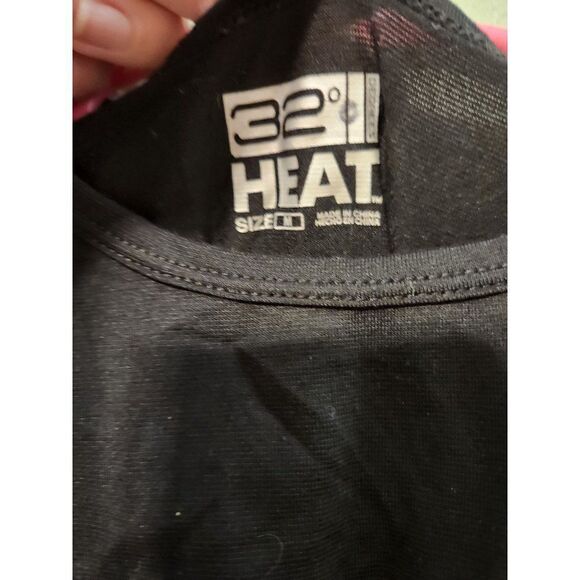 Girls size medium 32° heat black shirt - Picture 4 of 6